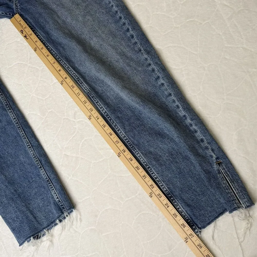 GAP '90s Loose Mid Rise Distressed Ripped Raw Hem Jeans Light Wash Women's 24 00